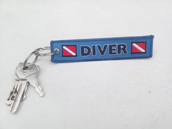 Keychain Diver (only available in Europe) - Image 2