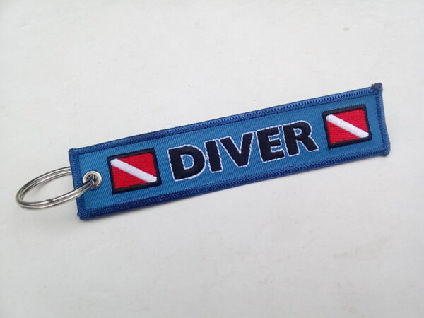 Keychain Diver (only available in Europe)