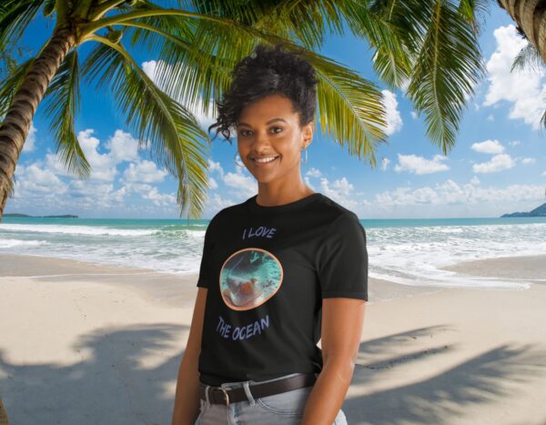 I love the ocean ray Short-Sleeve Unisex T-Shirt - Image 3